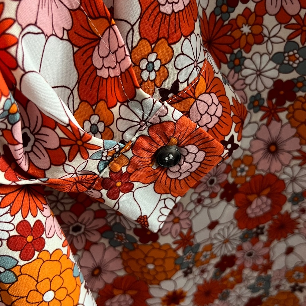 Floral Button-Up Shirt - Picture 4 of 4